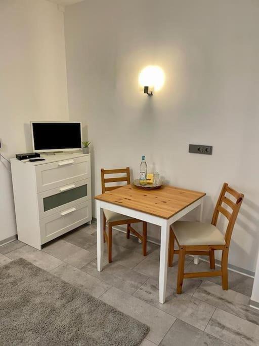 Casa Giulia 2 Zimmer Nahe Giessen, Kueche, Bad, Wlan, Parkplatz Krofdorf-Gleiberg ภายนอก รูปภาพ